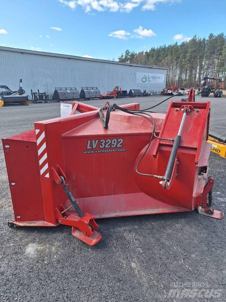 Varila Steel LV 3292 Snow Blowers