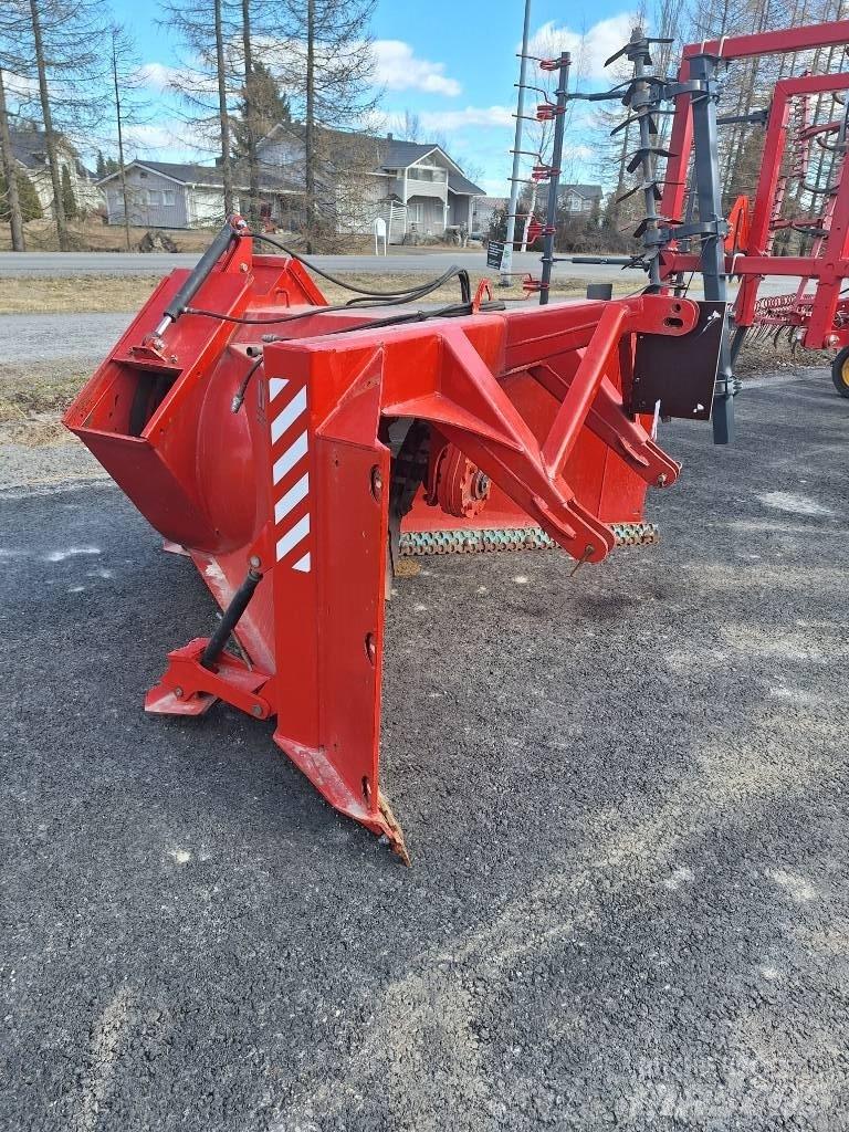 Varila Steel LV 3292 Snow Blowers