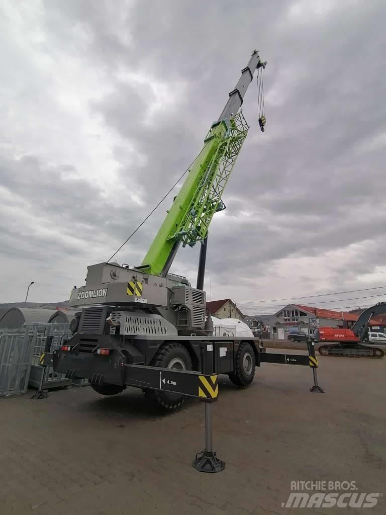 Zoomlion ZRT400 Rough Terrain Cranes