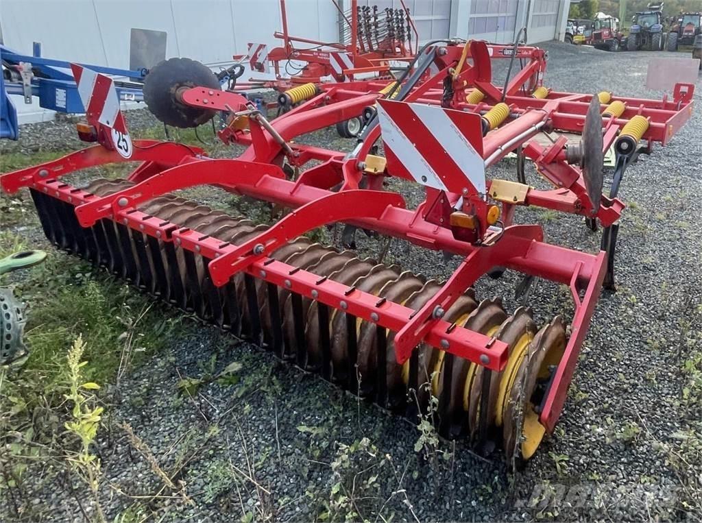 Väderstad CS 300 Cultivators