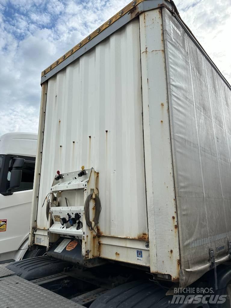 Krone SDP 27 MEGA Curtain  trailers