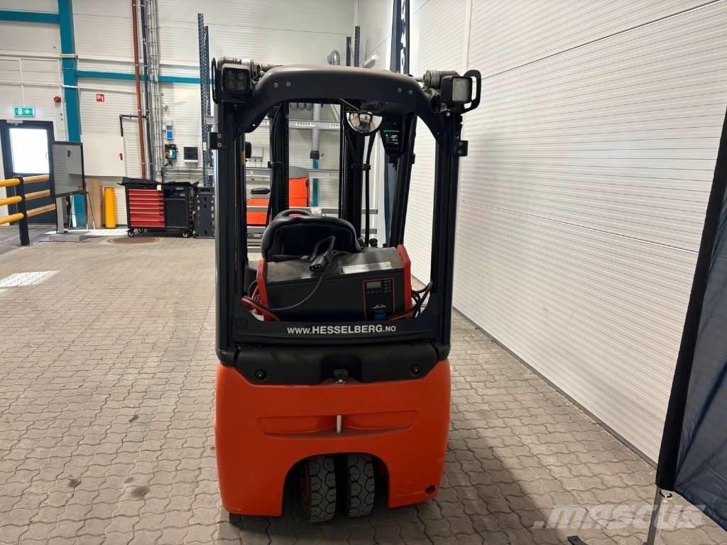 Linde E12-386 Electric Forklifts
