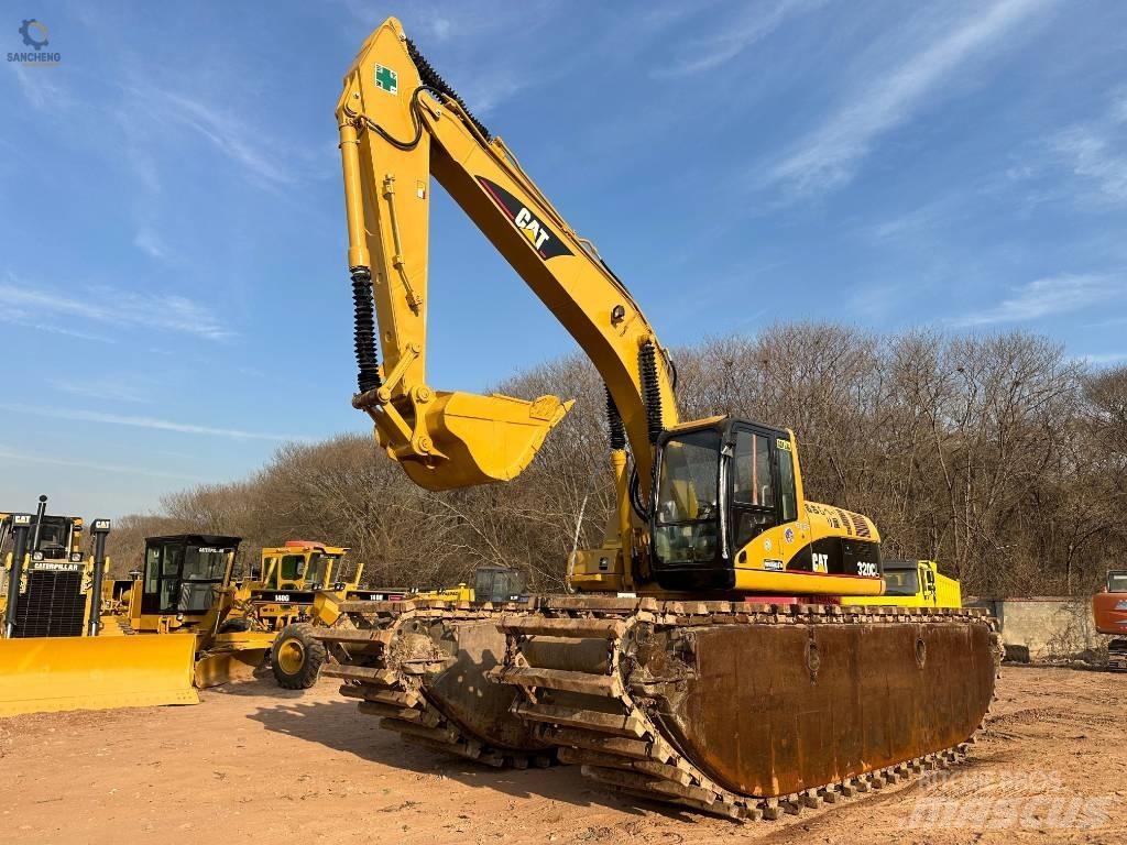 CAT 320 C L Amphibious Excavators