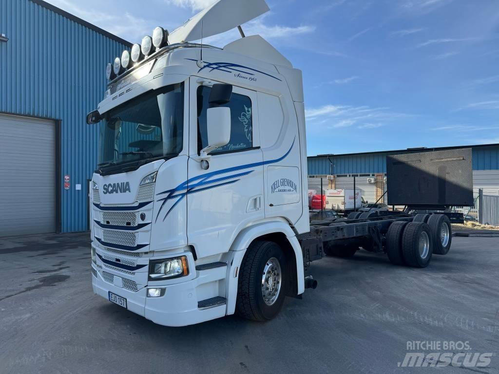 Scania R 540 Cab & Chassis Trucks