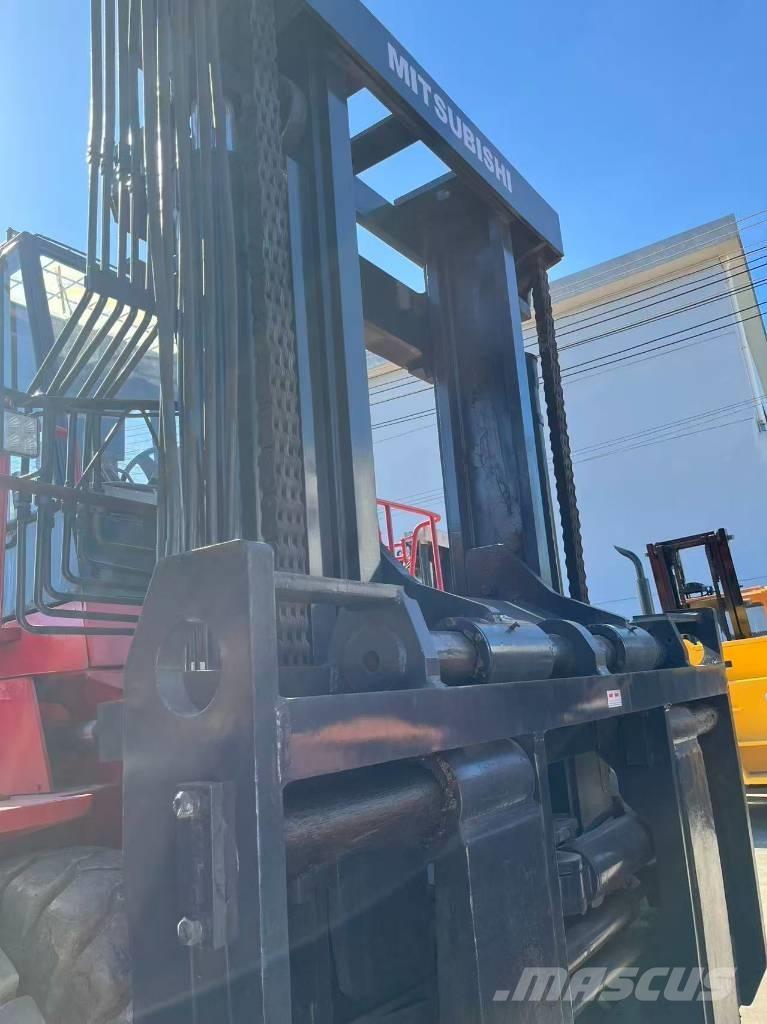 Mitsubishi FD 30 T Diesel Forklifts