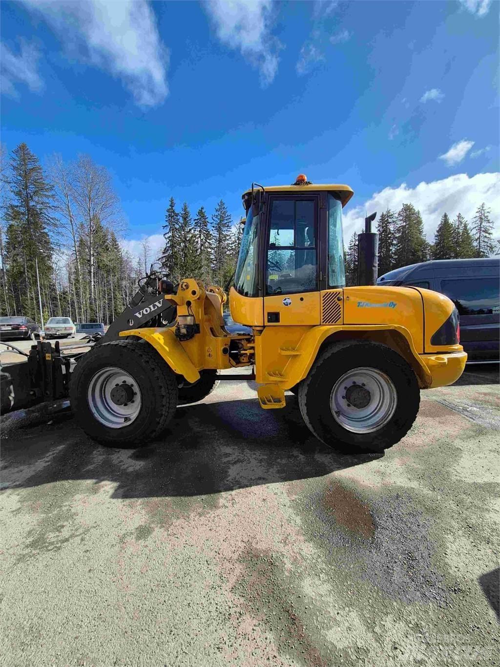 Volvo L45 Wheel Loaders