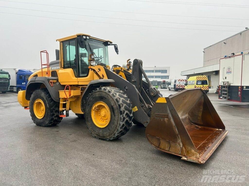 Volvo L110H Wheel Loaders