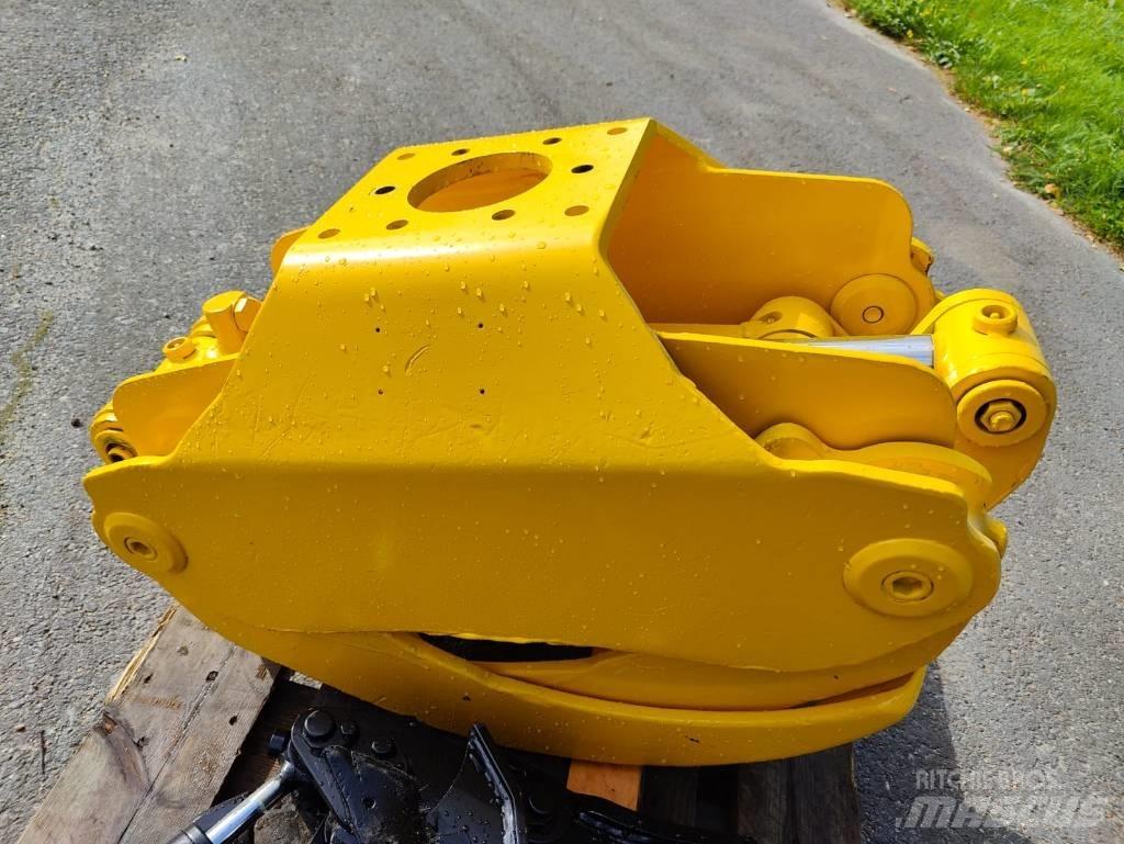 Komatsu G 28 Grapples/Grapple Trucks