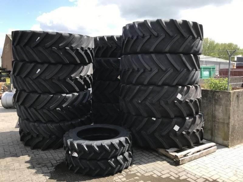 BKT 710/70R38 Tires, wheels and rims