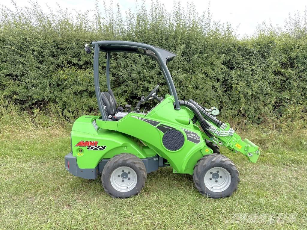Avant 523 Mini Loader