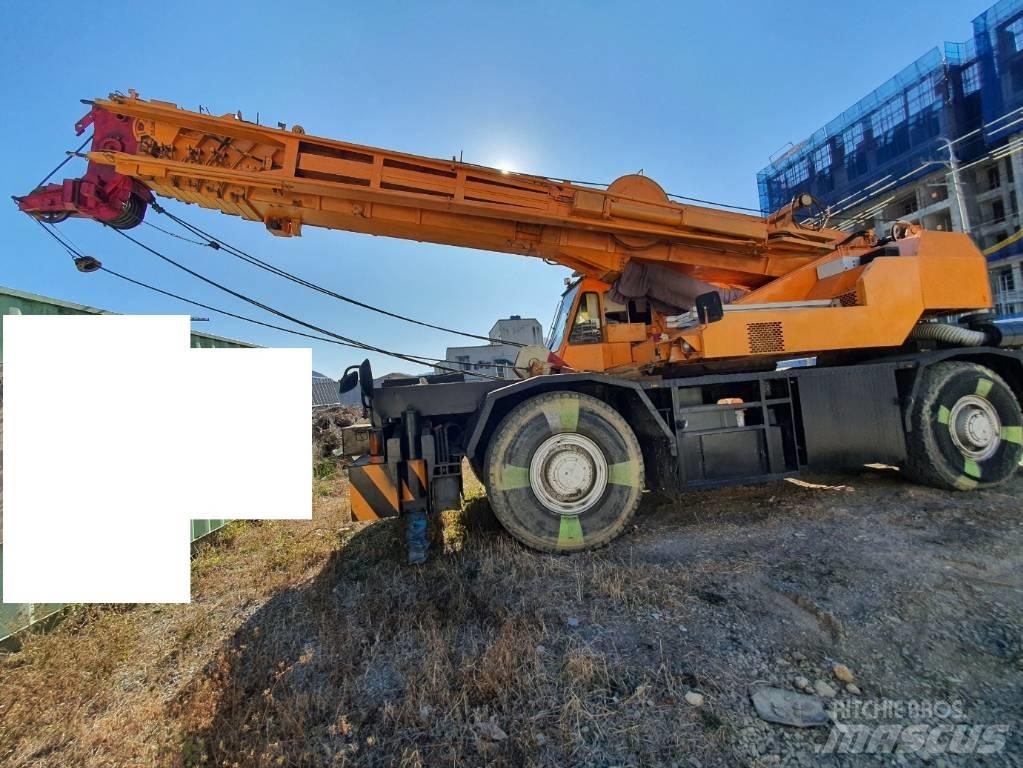 Tadano TR 500 M-2 Rough Terrain Cranes
