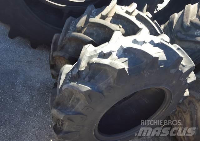  Pneus 12.4R20 Tires, wheels and rims