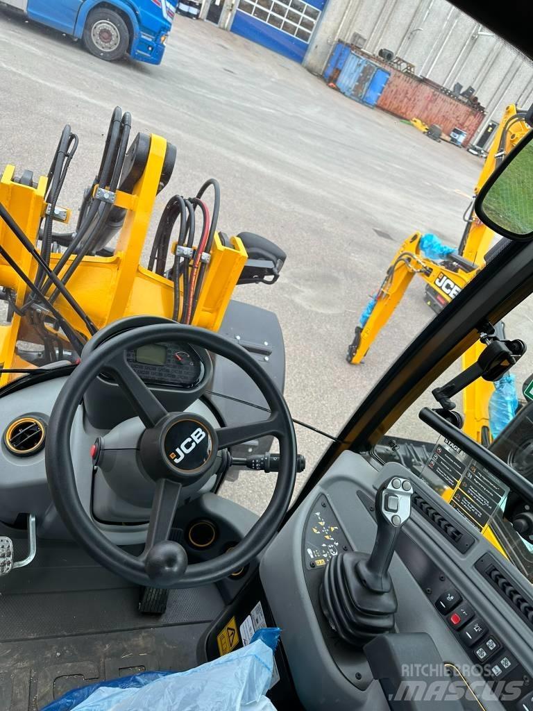 JCB 407 Wheel Loaders
