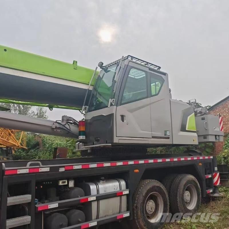 Zoomlion ZTC 350 H Mobile and all terrain cranes