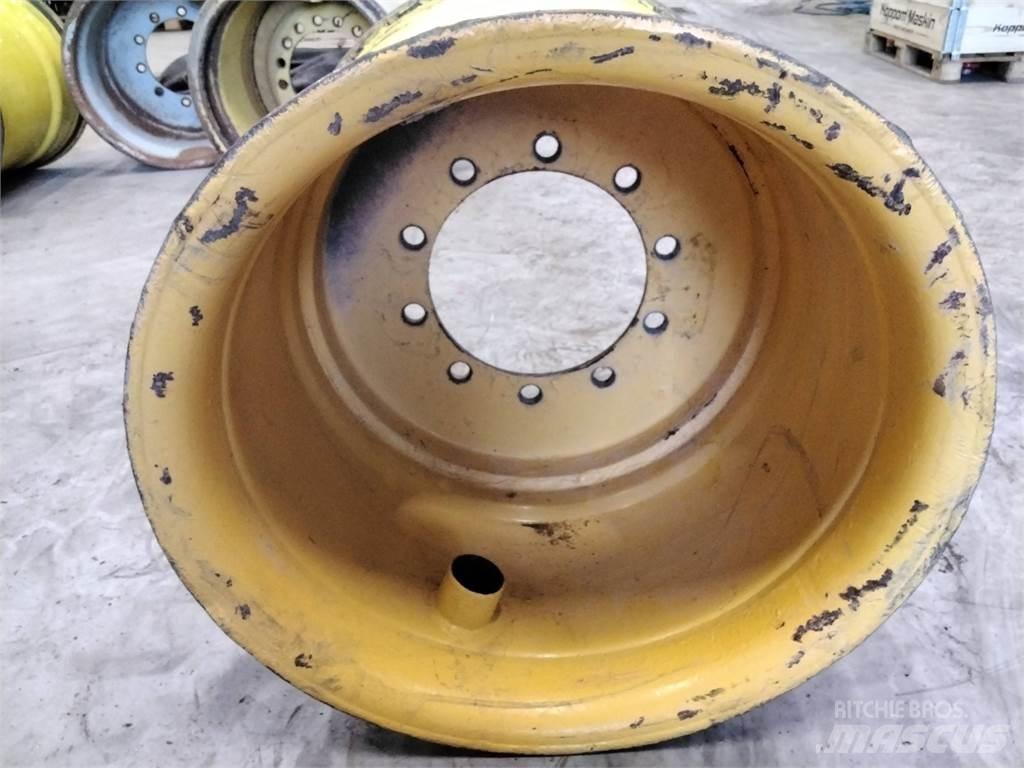 Ösa 250 24x26,5 Tires, wheels and rims