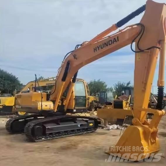 Hyundai 225 Crawler Excavators