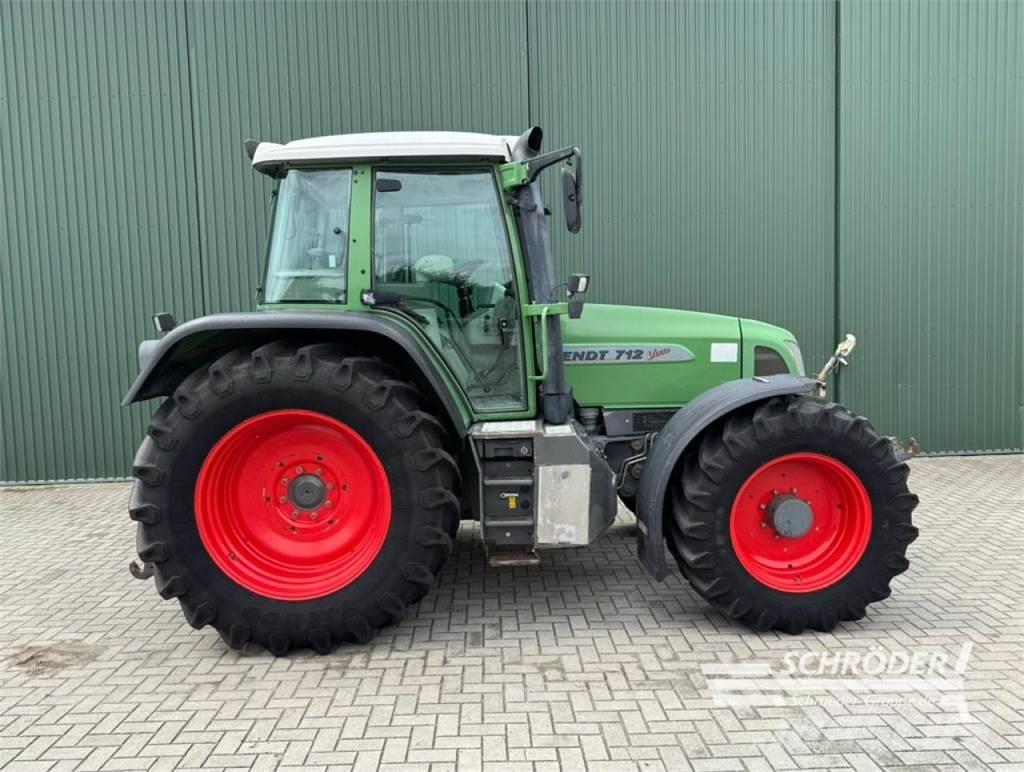 Fendt 712 VARIO Tractors