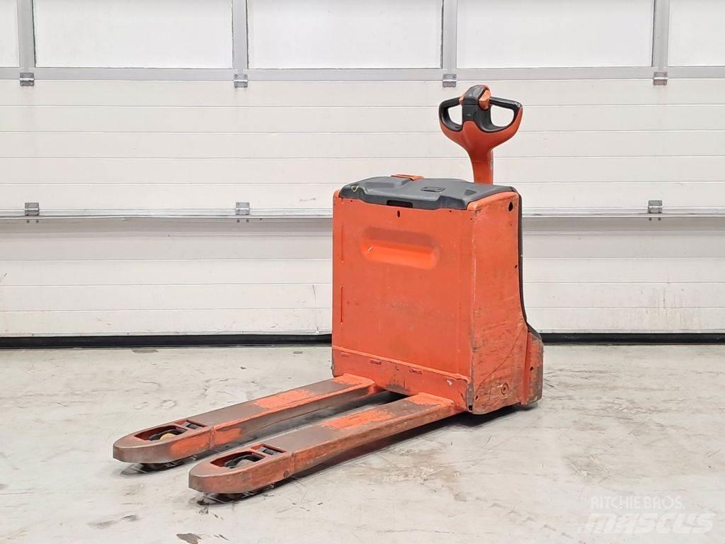 Linde T16 Low lifter
