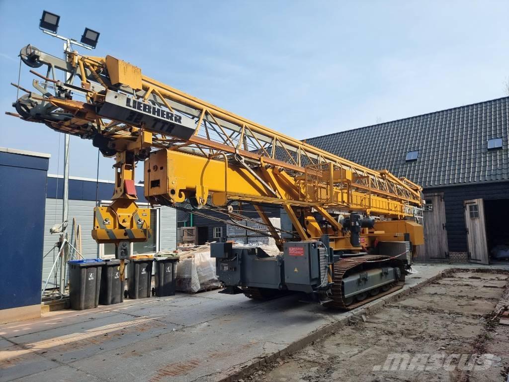 Liebherr 32 TTR Crawler Cranes