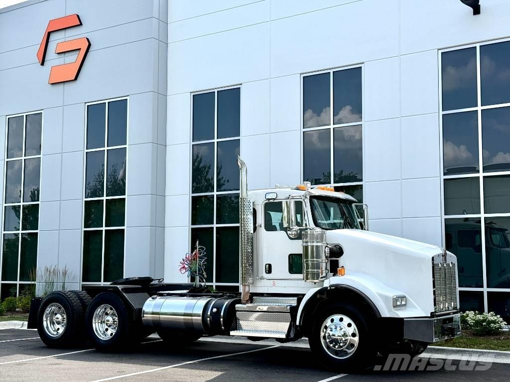 Kenworth T 800 Conventional Trucks / Tractor Trucks