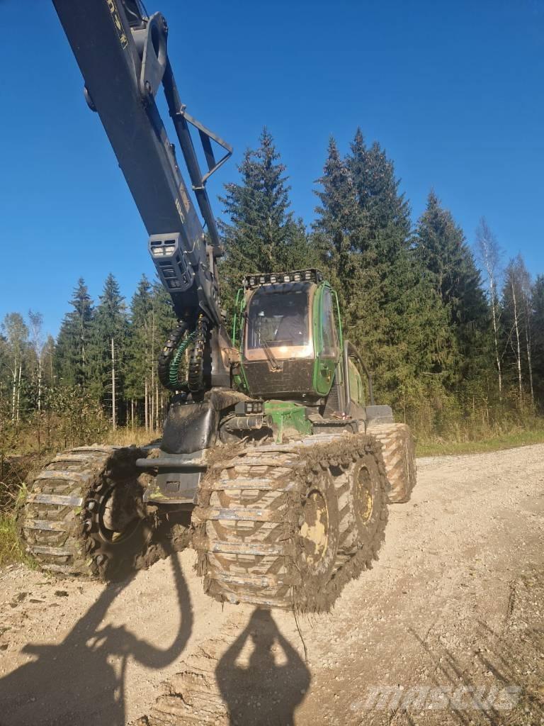 John Deere 1270G Harvesters