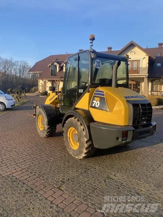 Komatsu WA 70-6 Wheel Loaders