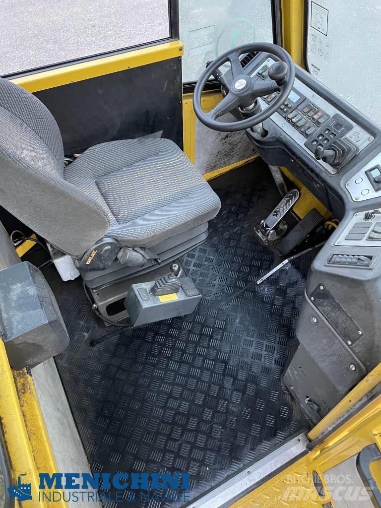 Terberg YT182 Shunt Trucks