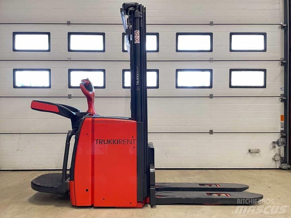 Linde L 20 Self Propelled Stackers