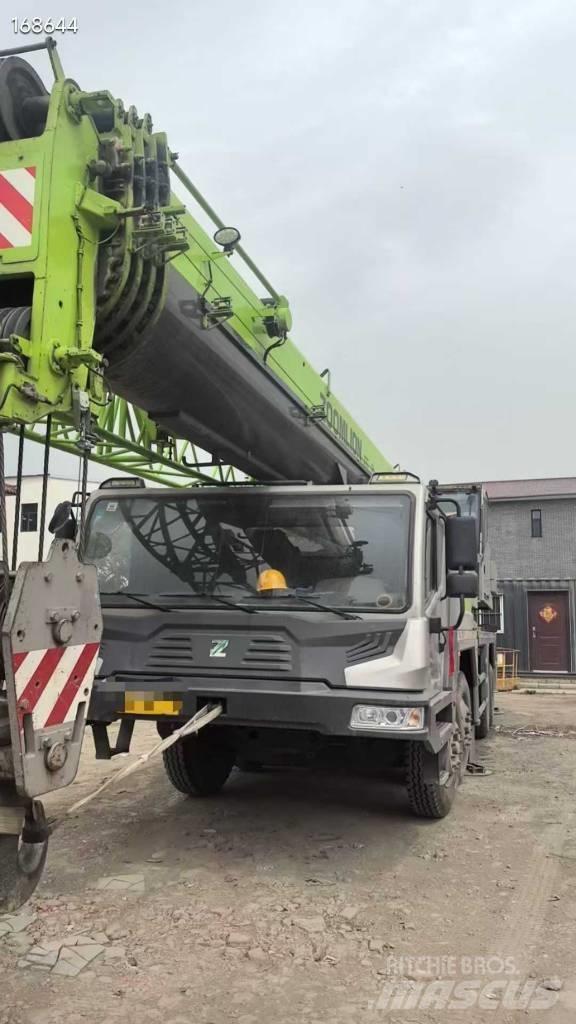 Zoomlion ZTC 550 Mobile and all terrain cranes