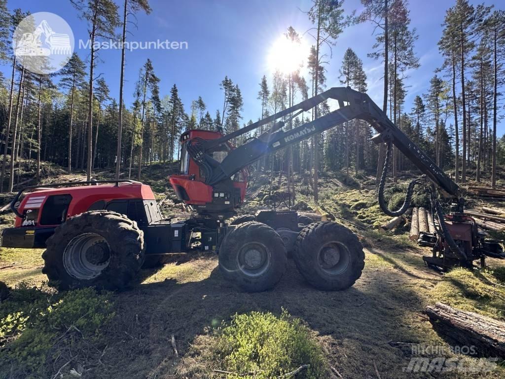 Komatsu 951 Harvesters