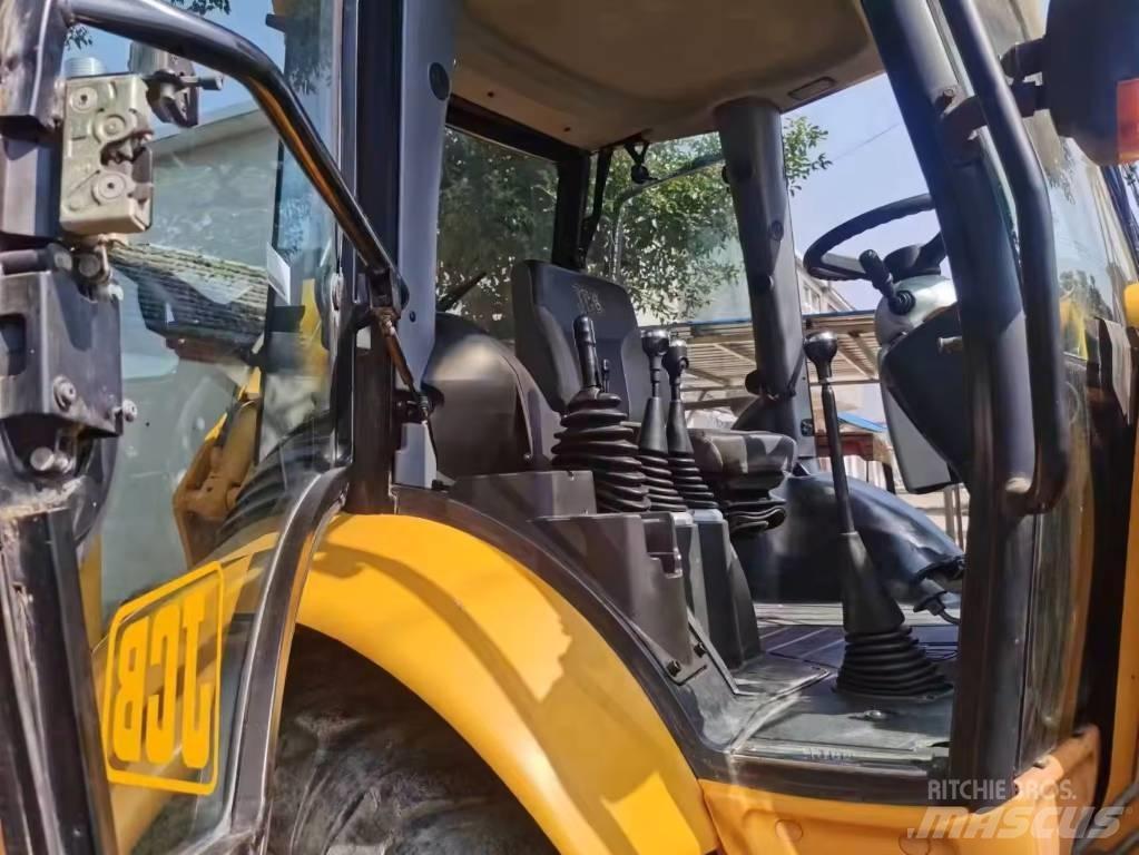 JCB 3 CX Backhoe Loaders