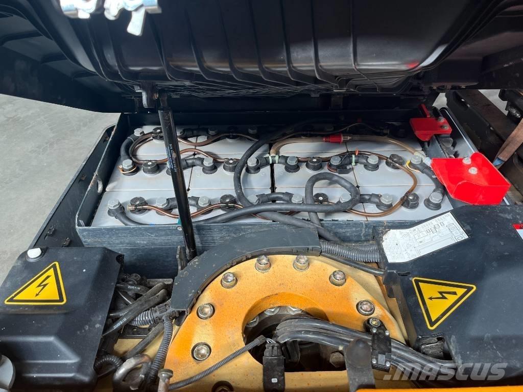 Still RX5013 Electric Forklifts