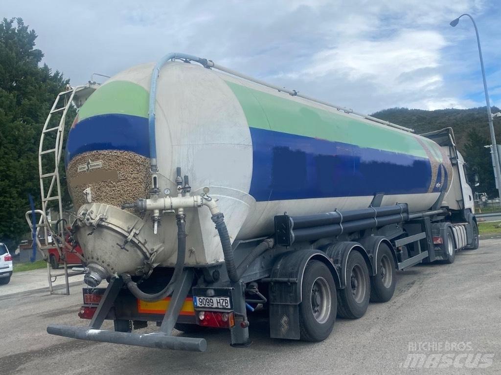 Spitzer SK2460CAL Tanker Trailers