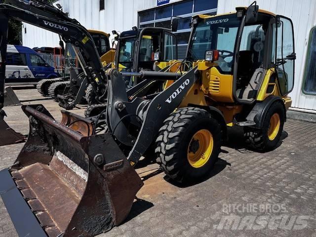 Volvo L 25 F Wheel Loaders