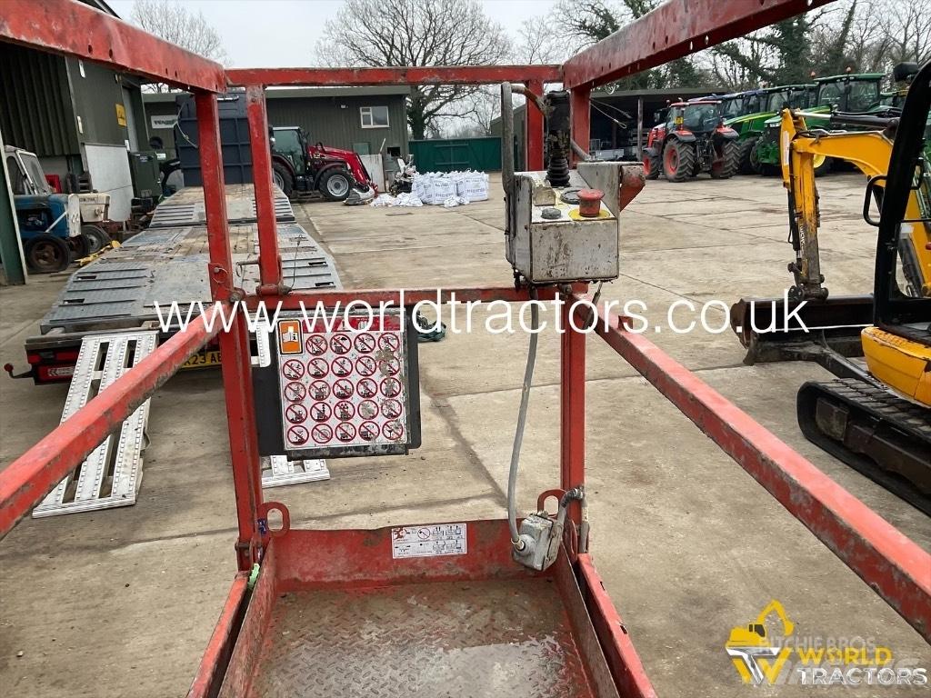 SkyJack SJ III 3219 Scissor Lifts