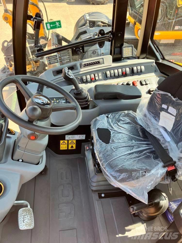 JCB 409 STAGE V - AGRI Mini Loader