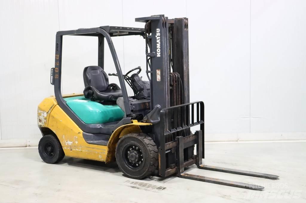 Komatsu FD25T-16 Diesel Forklifts