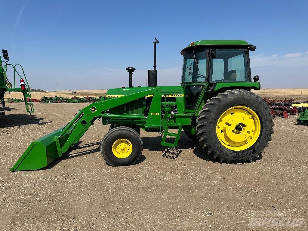John Deere 4230 Tractors