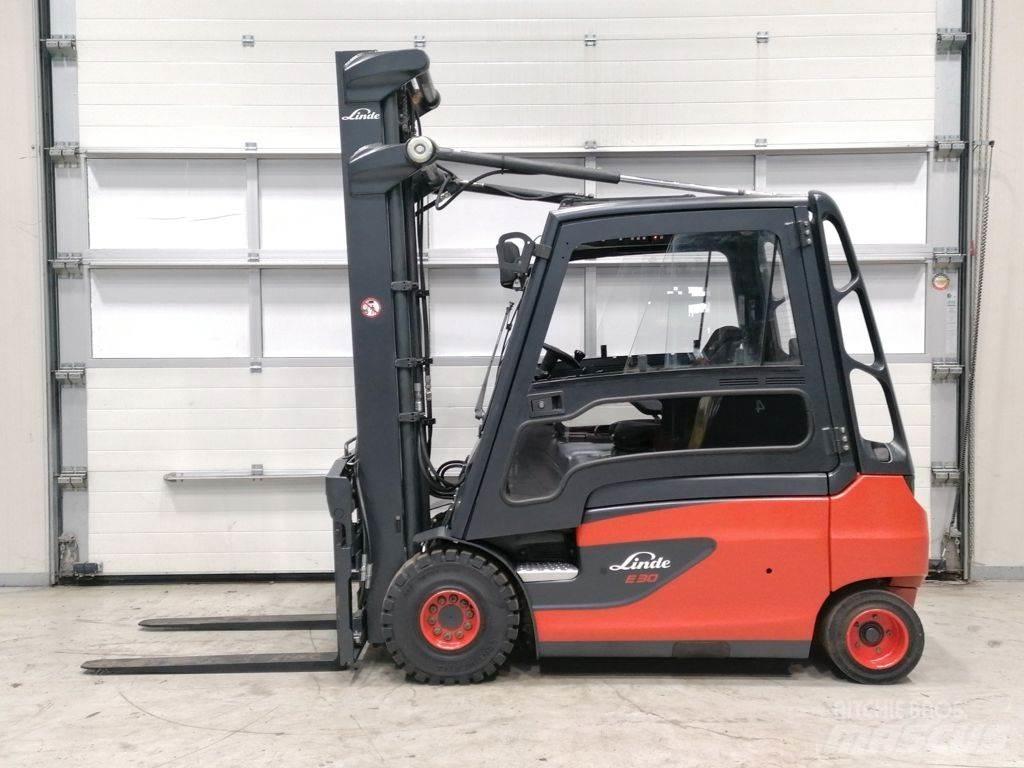 Linde E30L-01 Electric Forklifts