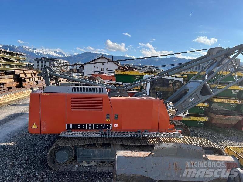 Liebherr HS 833 HD Crawler Cranes