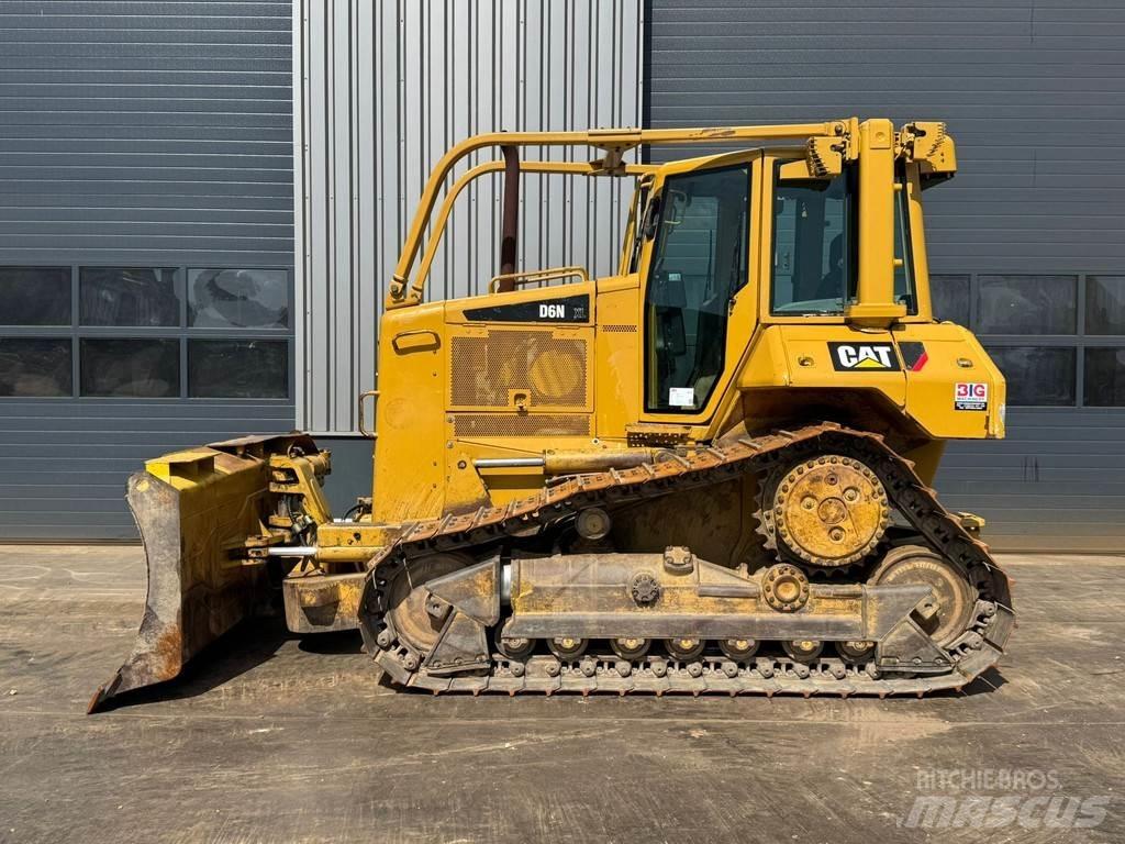 CAT D6N LGP Crawler dozers