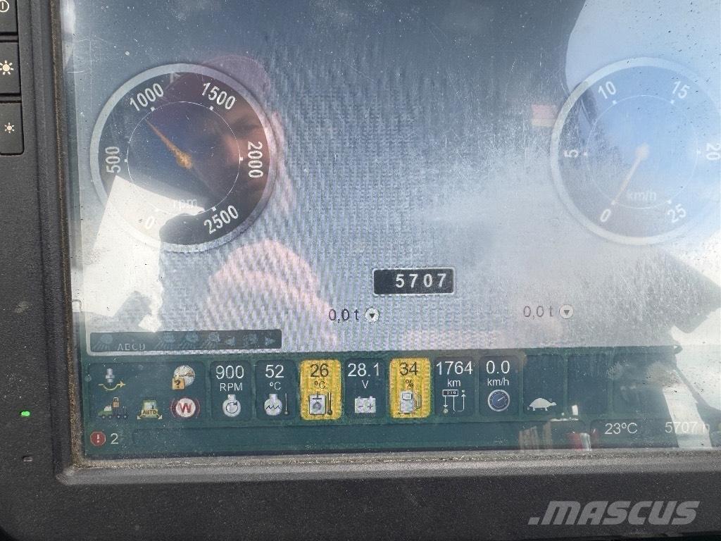 John Deere 810 E Forwarders