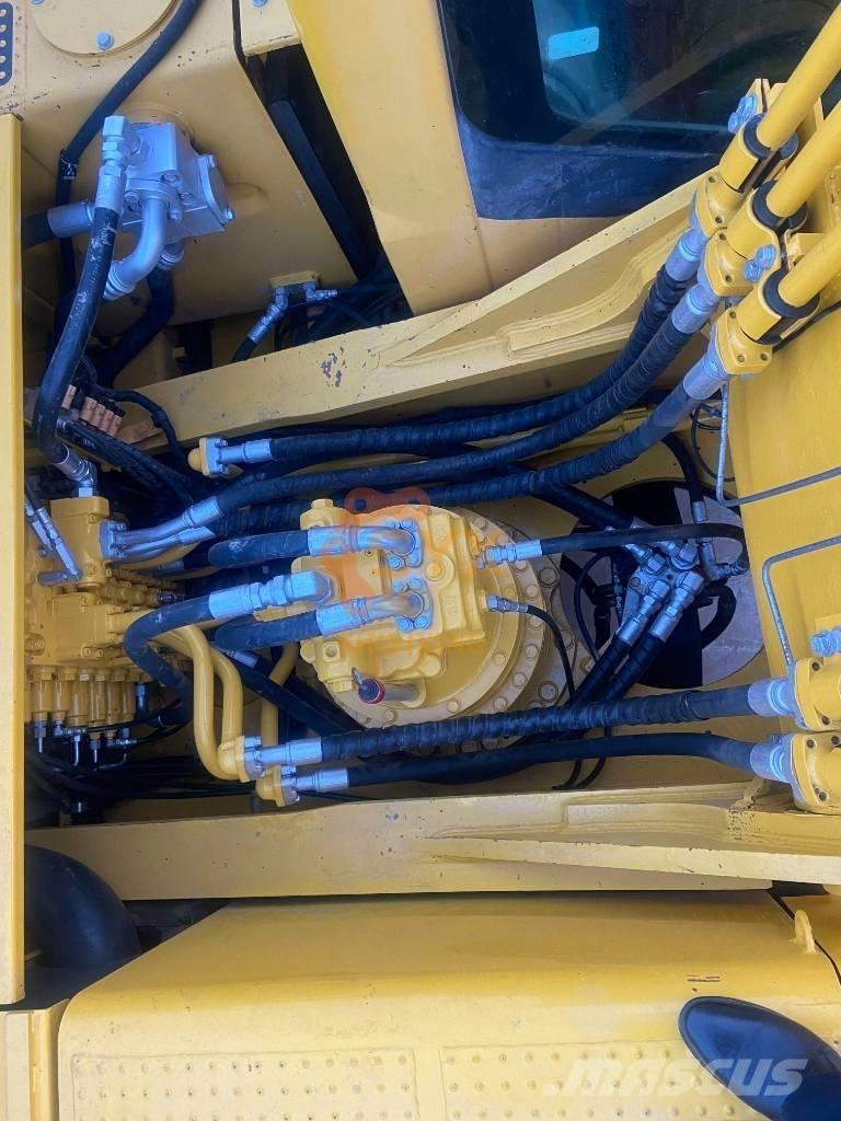 Komatsu PC 450 LC-8 Crawler Excavators