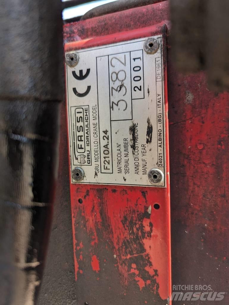Fassi F 210 A.24 Knuckleboom cranes
