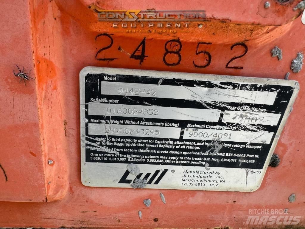 JLG 944 E-42 Misc Forklifts