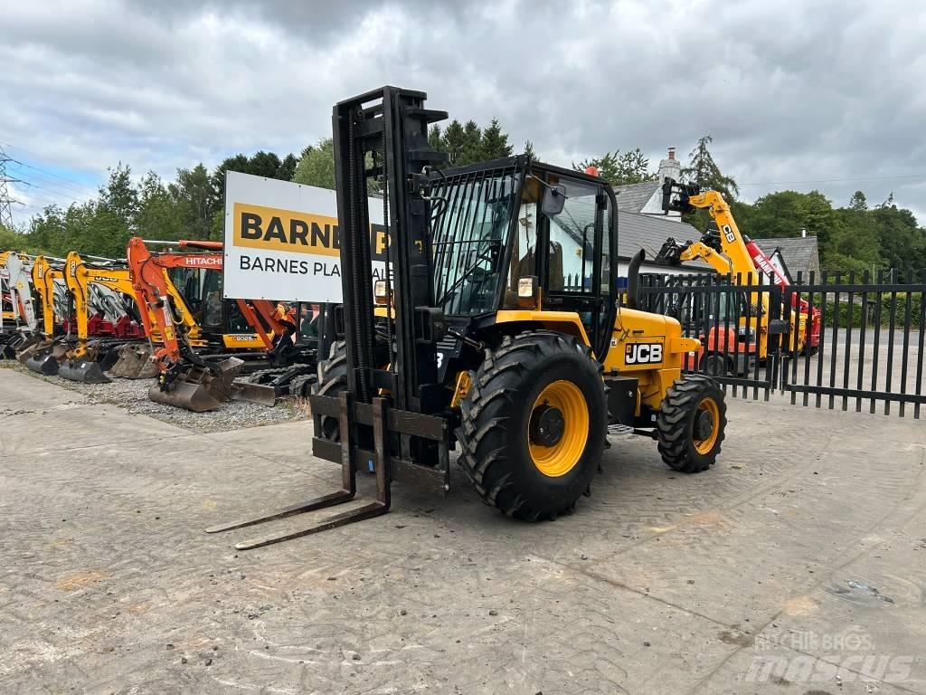 JCB 926 RTFL Rough Terrain Trucks