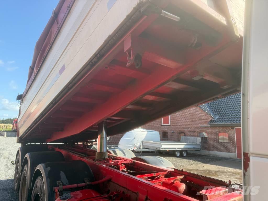 Volvo GMX 500 8x4 Dump Trucks