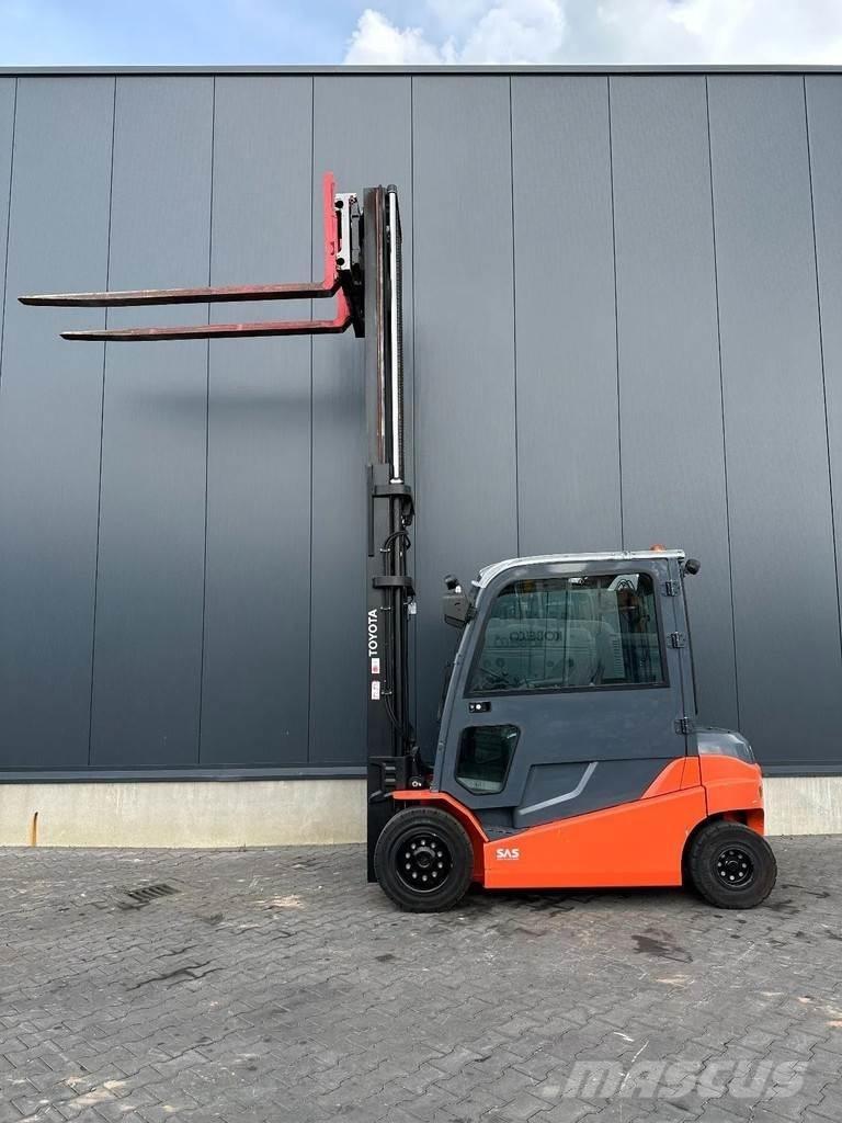 Toyota 8FBMT45 Electric Forklifts