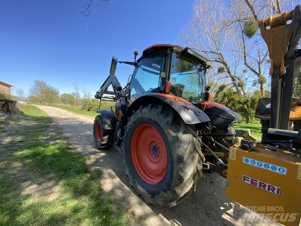 Kubota M135GX Tractors