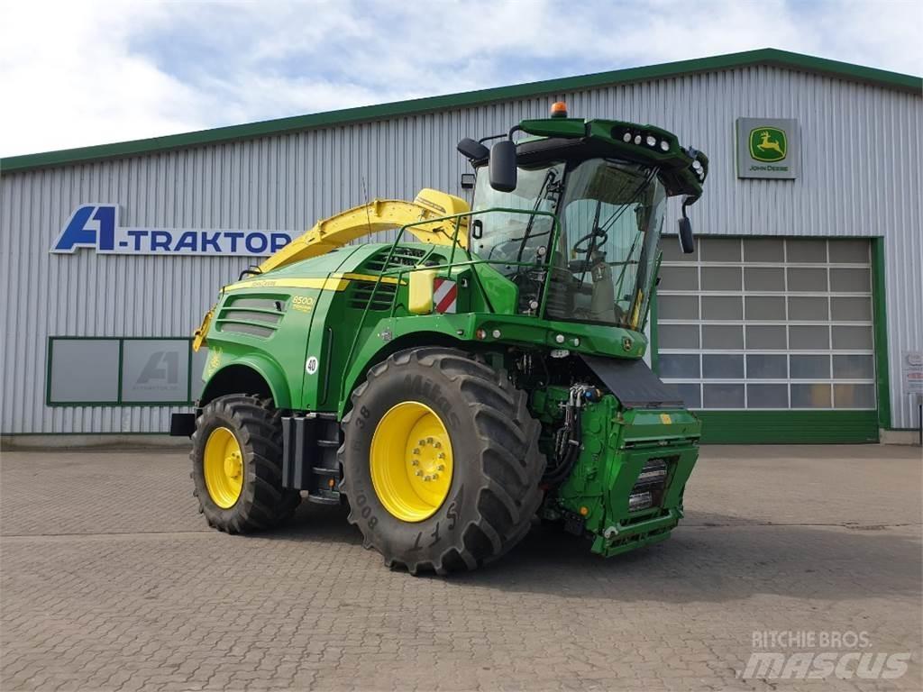 John Deere 8500 Forage Harvester